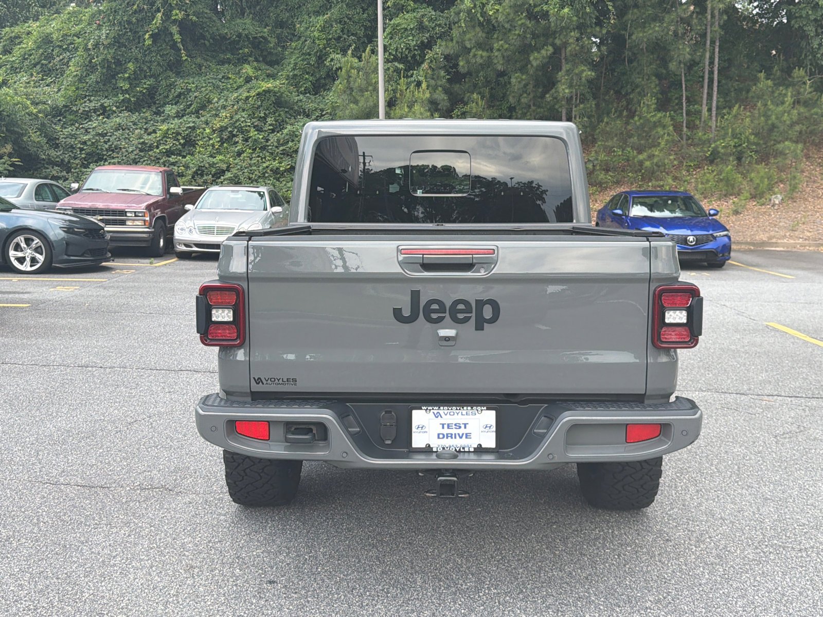 Used 2023 Sting-Gray Clearcoat Jeep High Altitude image 6