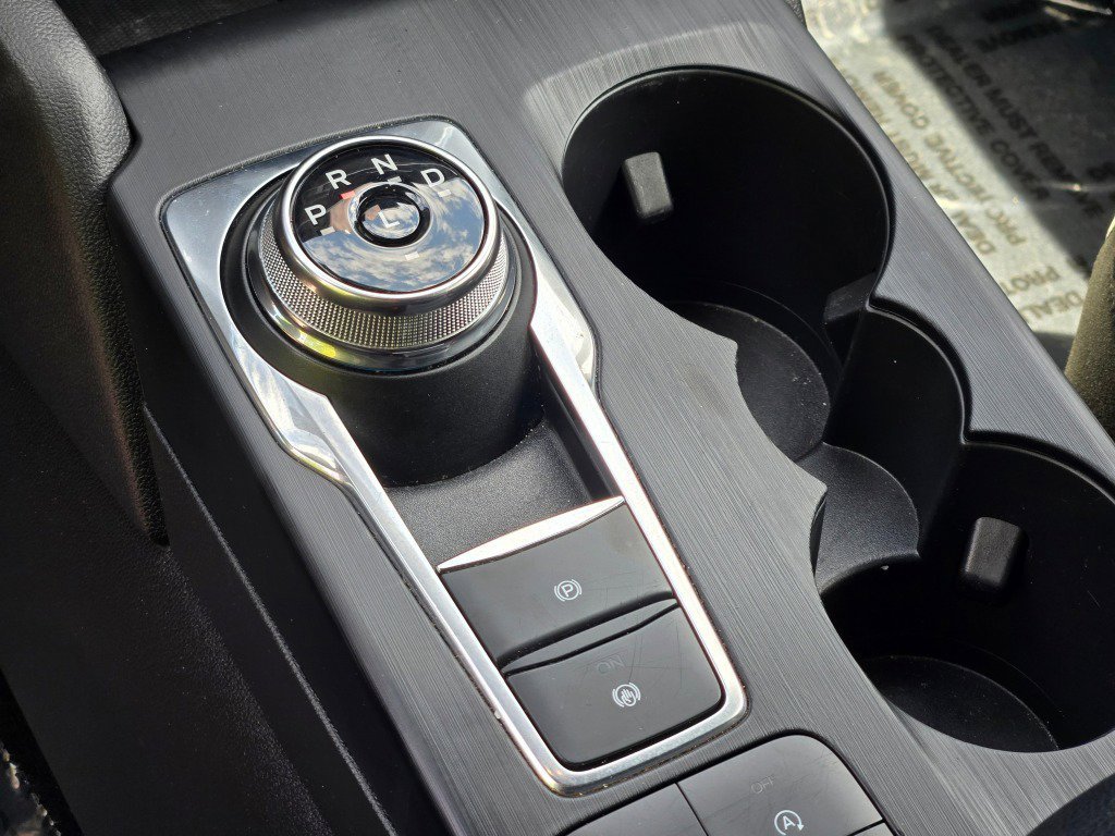 2025 Ford Escape ST-Line - Photo 28