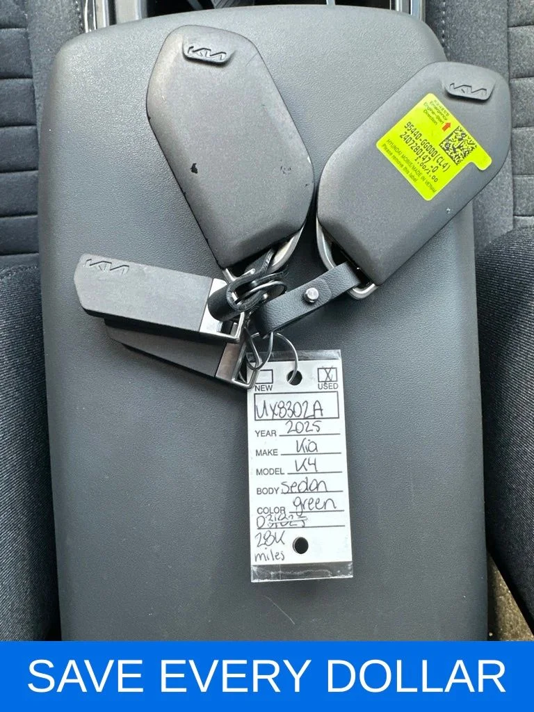 Used 2025 Green Kia EX image 19