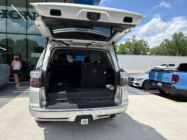 Used 2016 Classic Silver Metallic Toyota Limited image 8