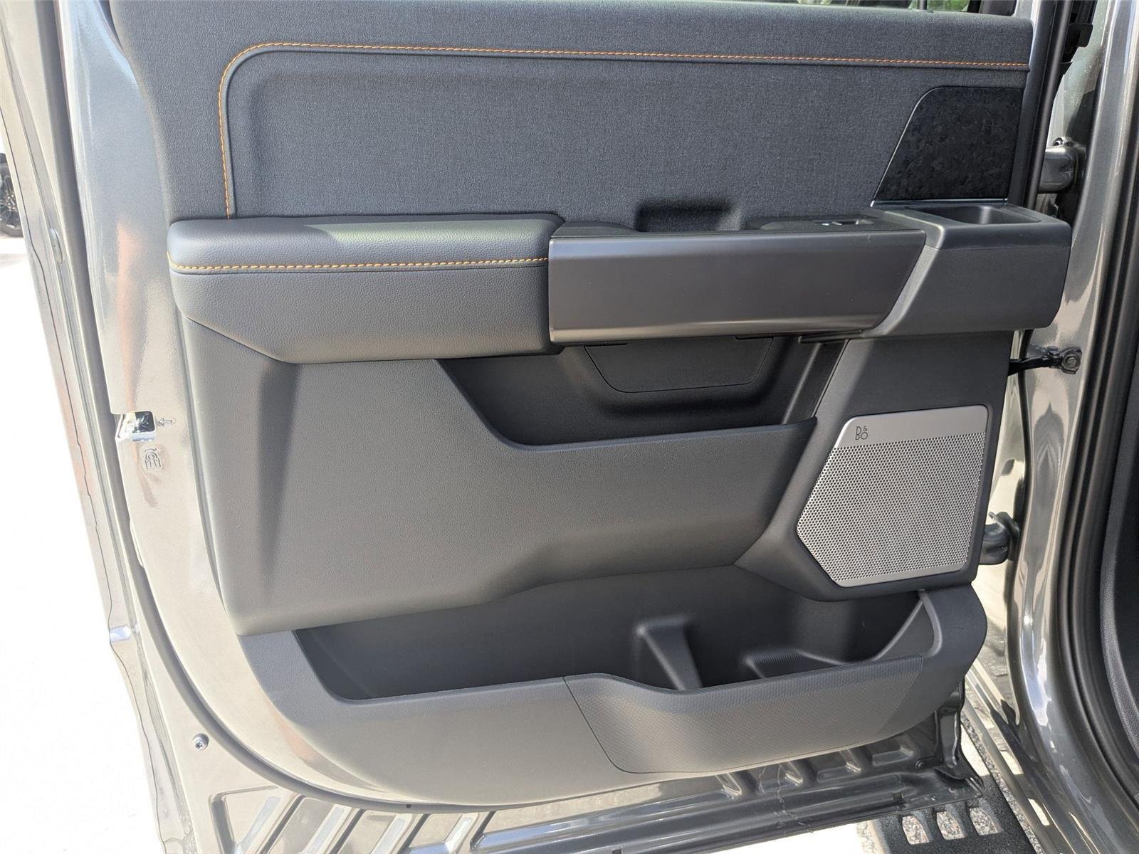 New 2026 Carbonized Gray Metallic Ford Tremor® image 25