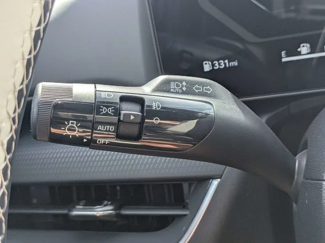 New 2026 Snow White Pearl Kia GT-Line Turbo image 25