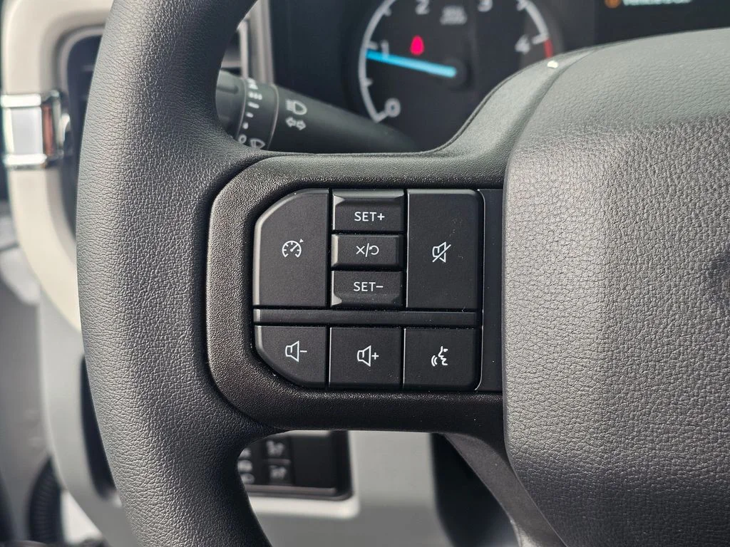 New 2026 Oxford White Ford F-350® XL image 28