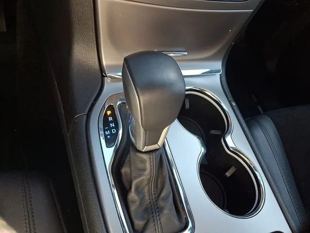 Used 2018 Gray Jeep Altitude image 14