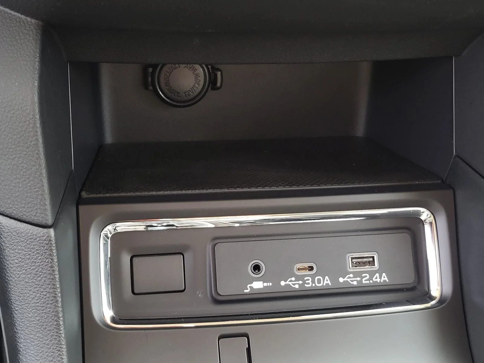 New 2026 MAGNETITE GRAY METALLIC Subaru Premium 7-Passenger image 17