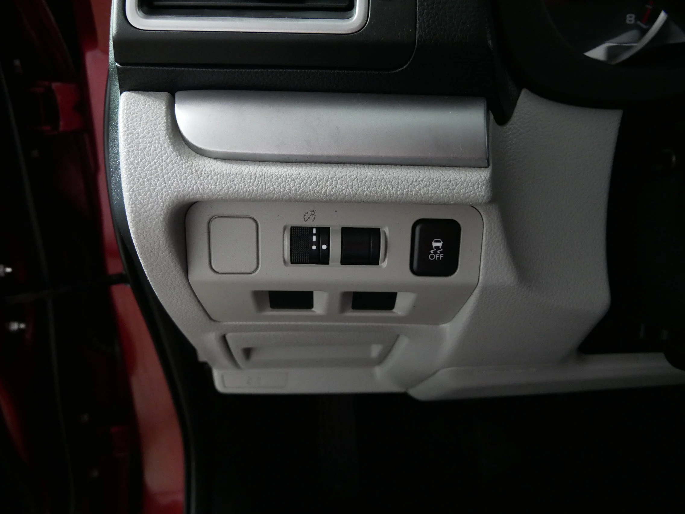 Used 2017 Venetian Red Pearl Subaru  image 26