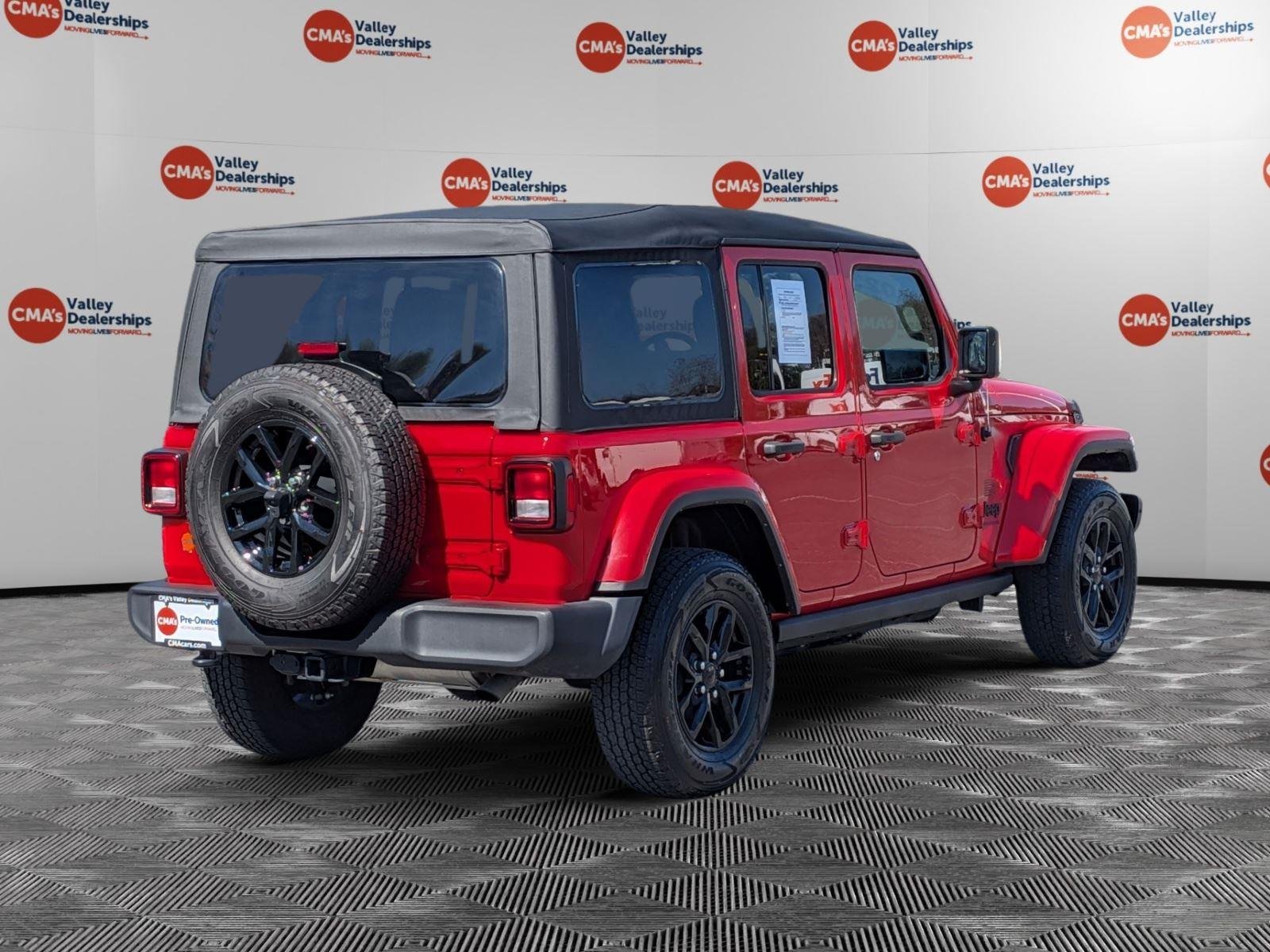 Used 2023 Firecracker Red Clearcoat Jeep Freedom image 5