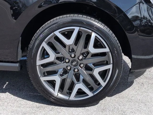 New 2026 Agate Black Metallic Ford Platinum® image 11