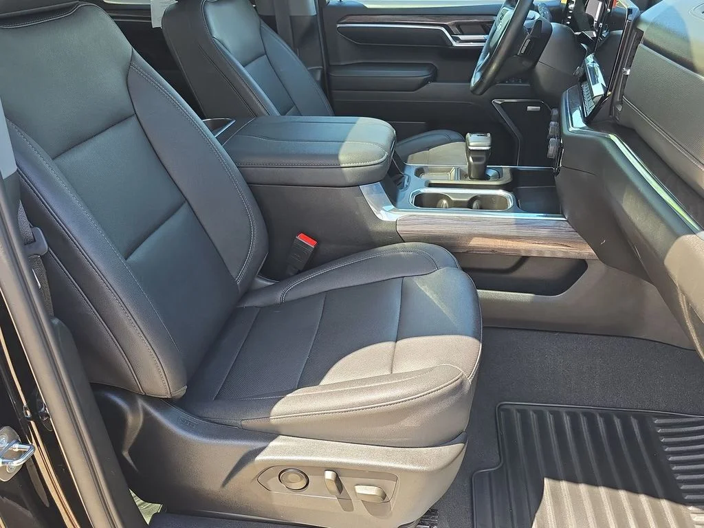 Used 2023 Black Chevrolet LTZ image 29