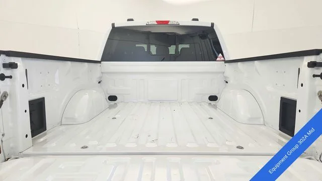 New 2026 Oxford White Ford XLT image 23