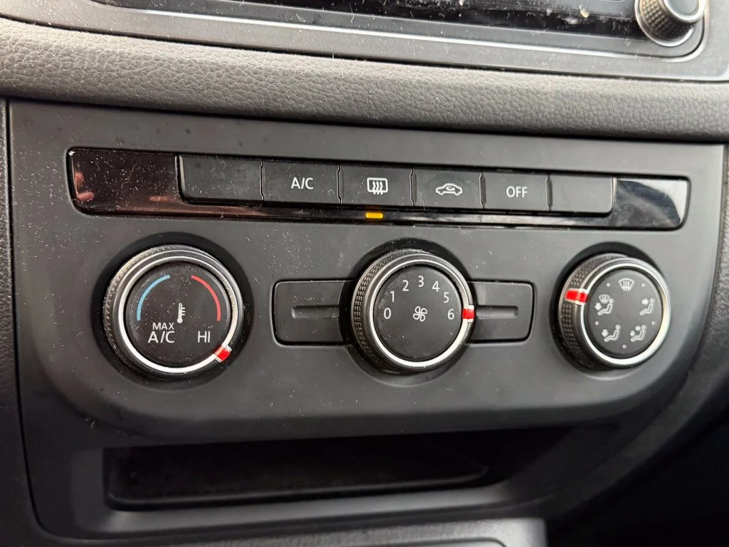 Used 2017 Black Volkswagen 2.0T image 22