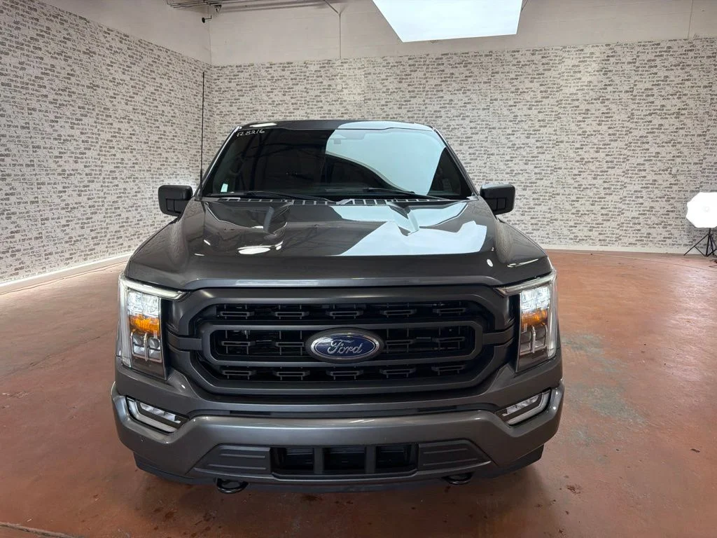 Used 2023 Gray Ford XLT image 2