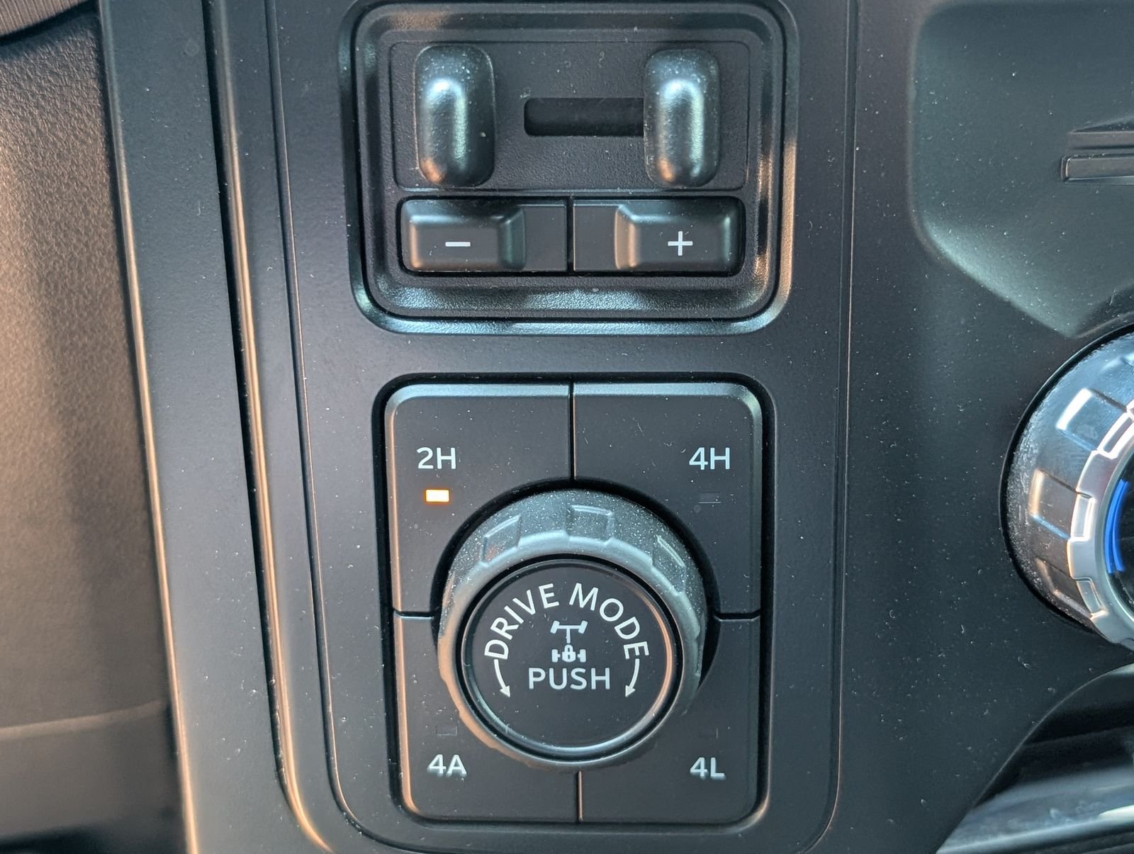Used 2023 Avalanche Ford Raptor image 25