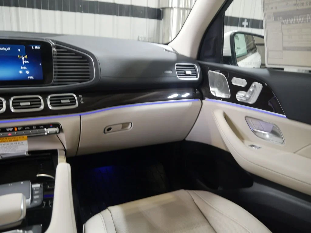 New 2026 Polar White Mercedes-Benz GLS 450 image 34