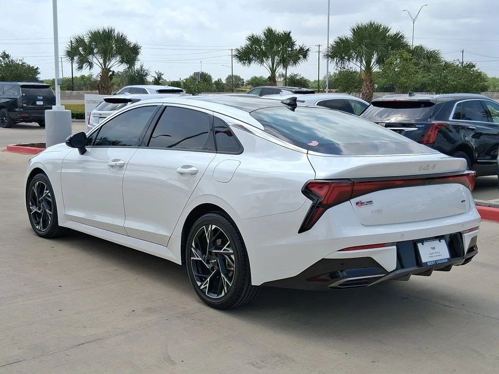 Certified Used 2025 White Kia GT-Line image 4
