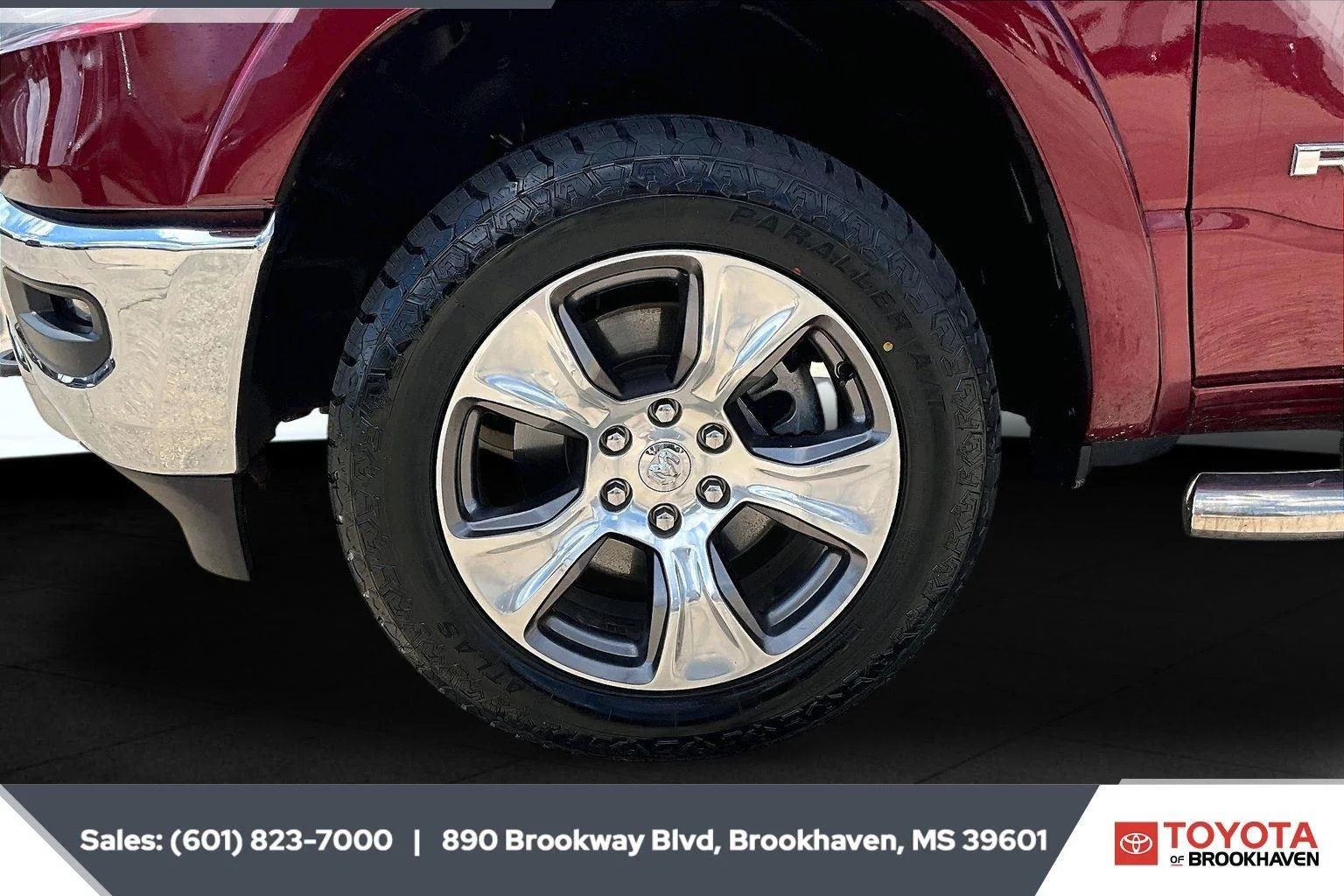 Used 2020 Delmonico Red Pearlcoat Ram Laramie image 7