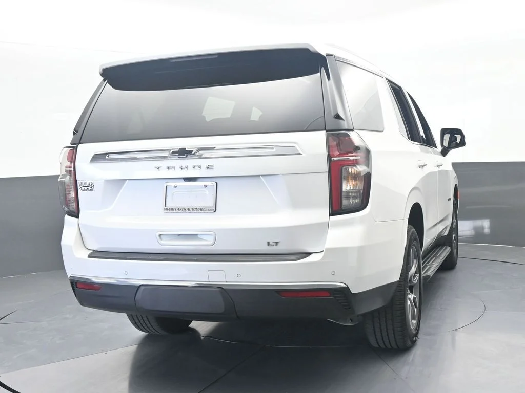 Used 2022 Iridescent Pearl Tricoat Chevrolet LT image 5