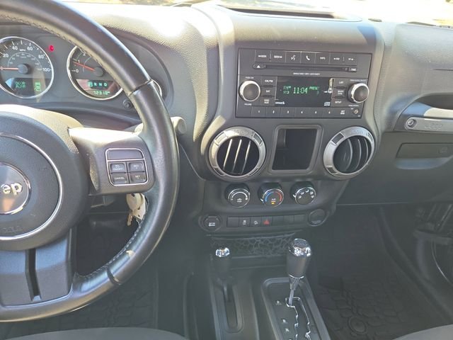 Used 2017 Gray Jeep Unlimited Sport image 20