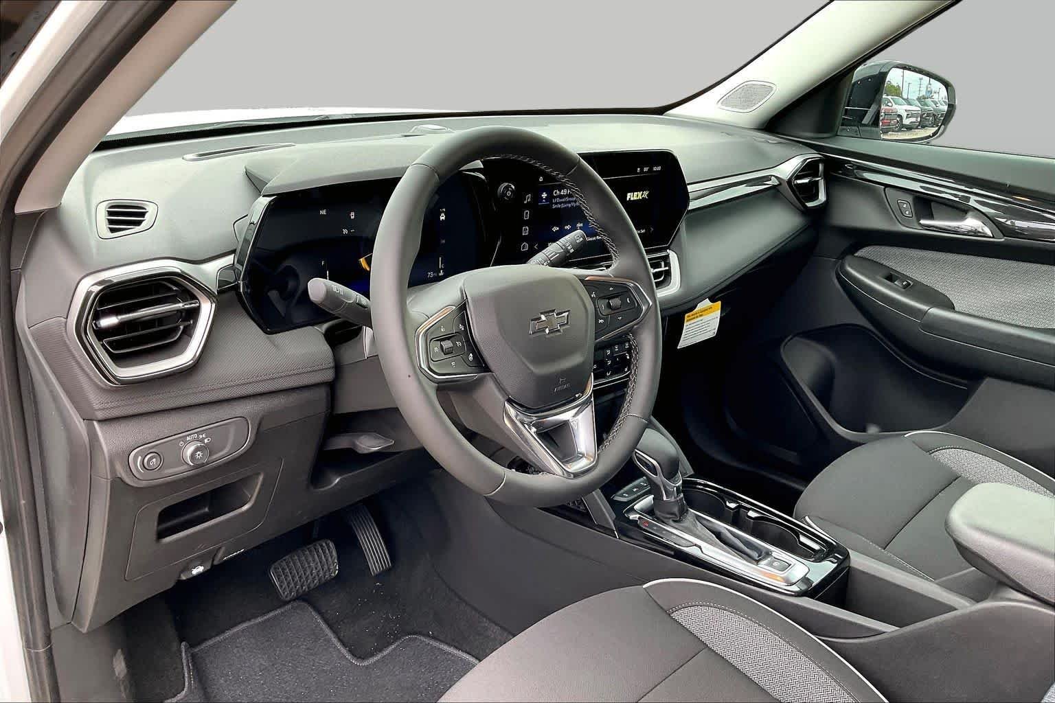 New 2026 Summit White Chevrolet LT image 9