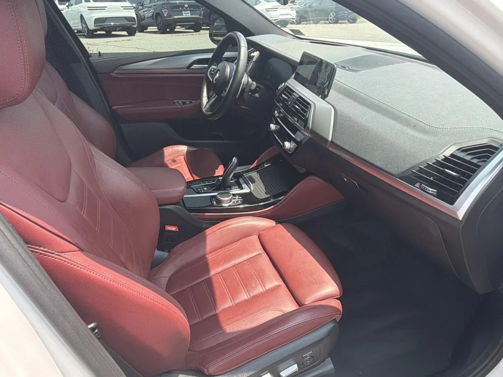 Used 2021 White BMW xDrive30i image 26