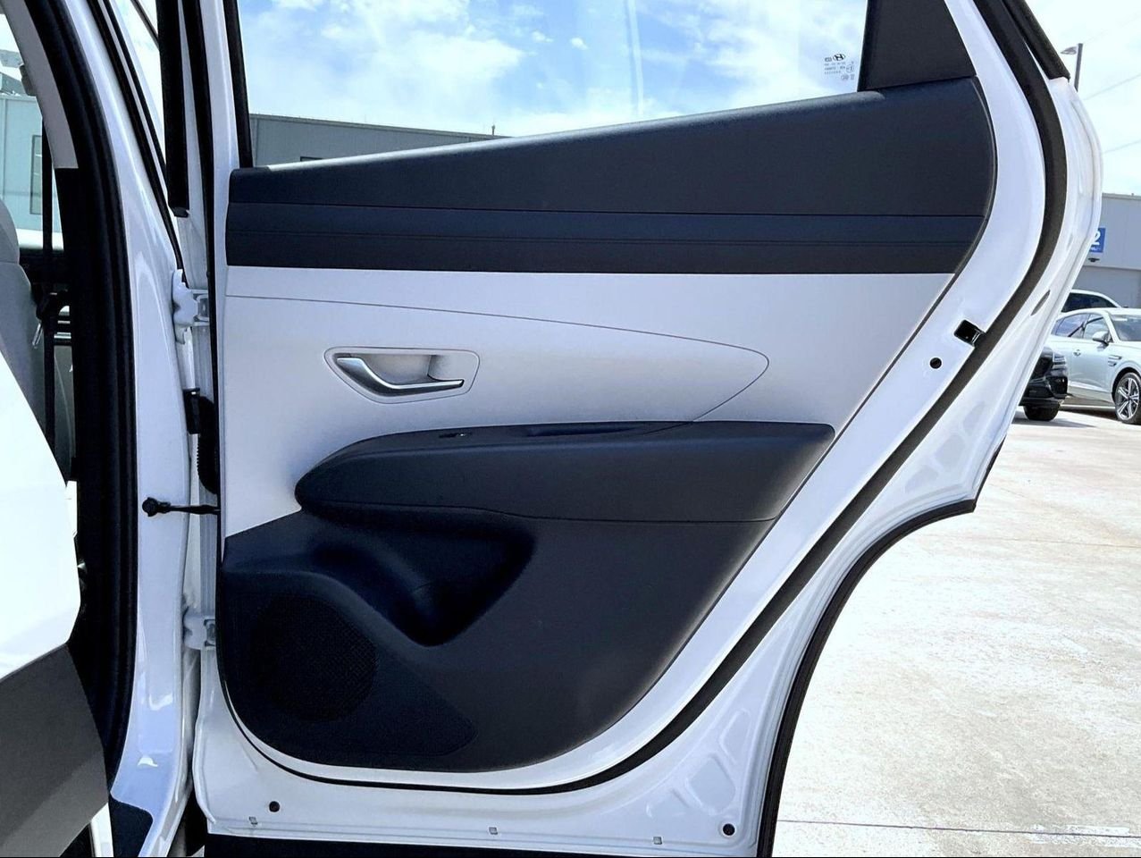 New 2026 White Hyundai SEL image 18
