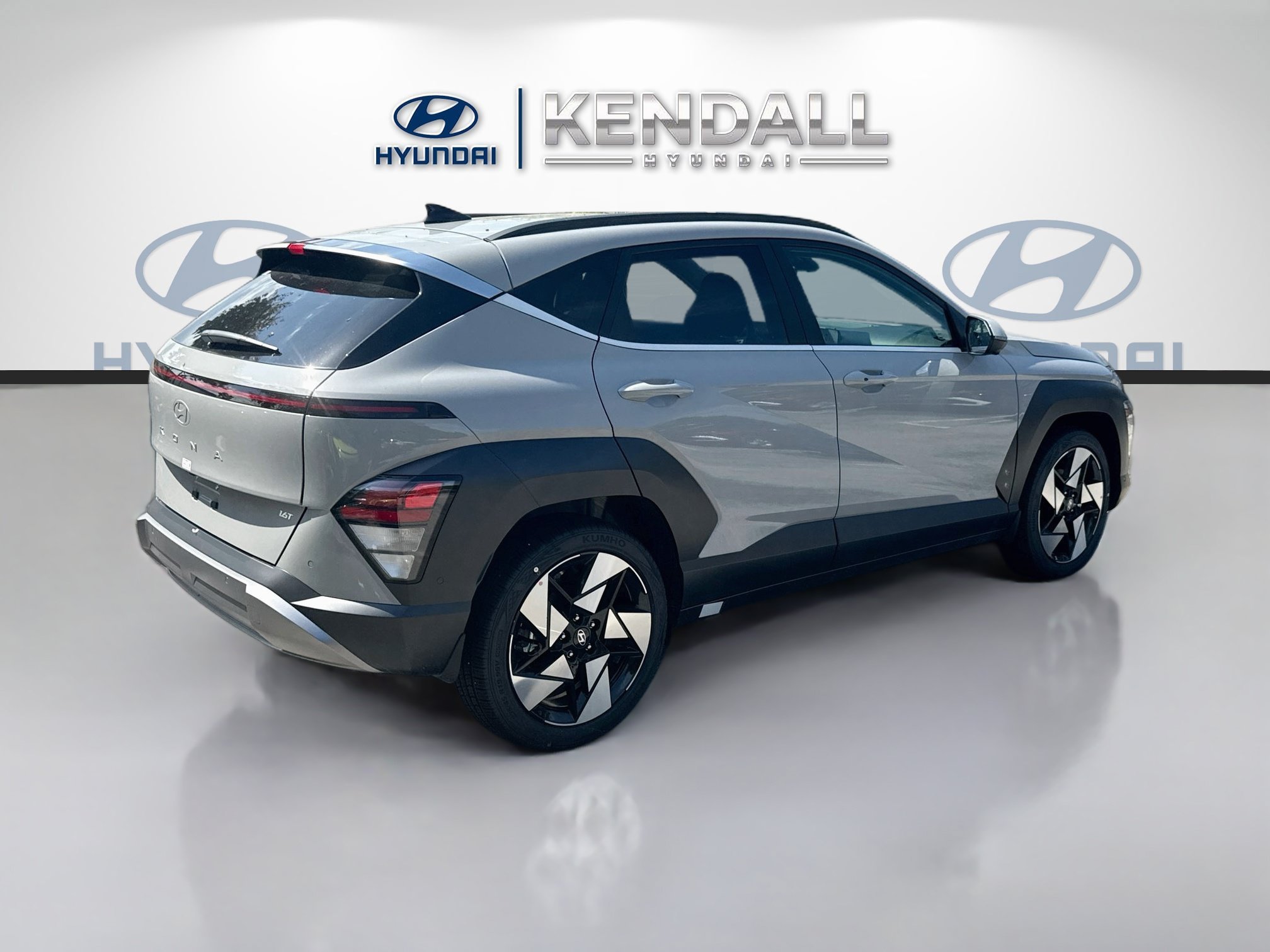 New 2026 Cyber Gray Metallic Hyundai Limited FWD image 31