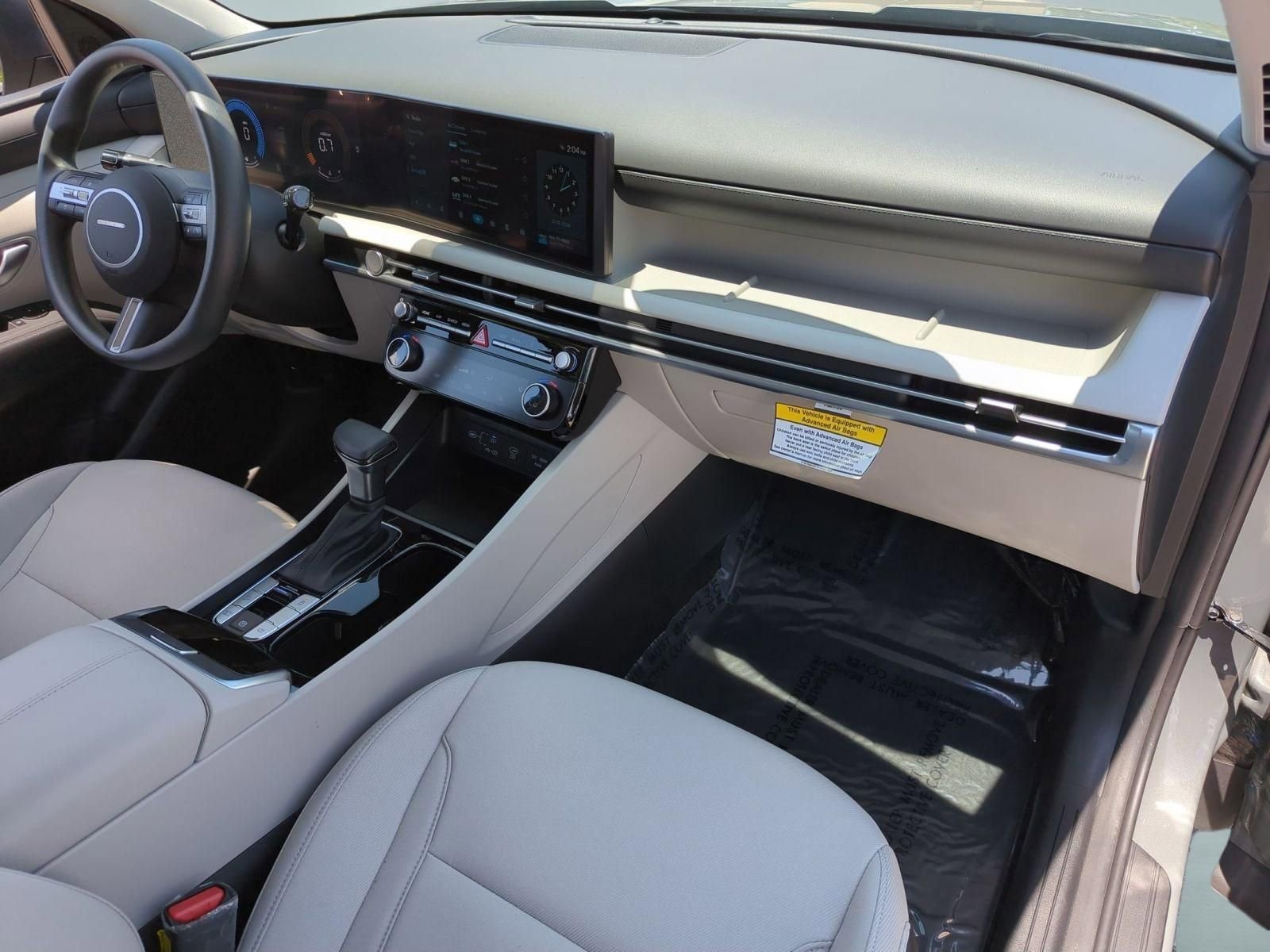 Used 2026 Hampton Gray Hyundai SEL image 19