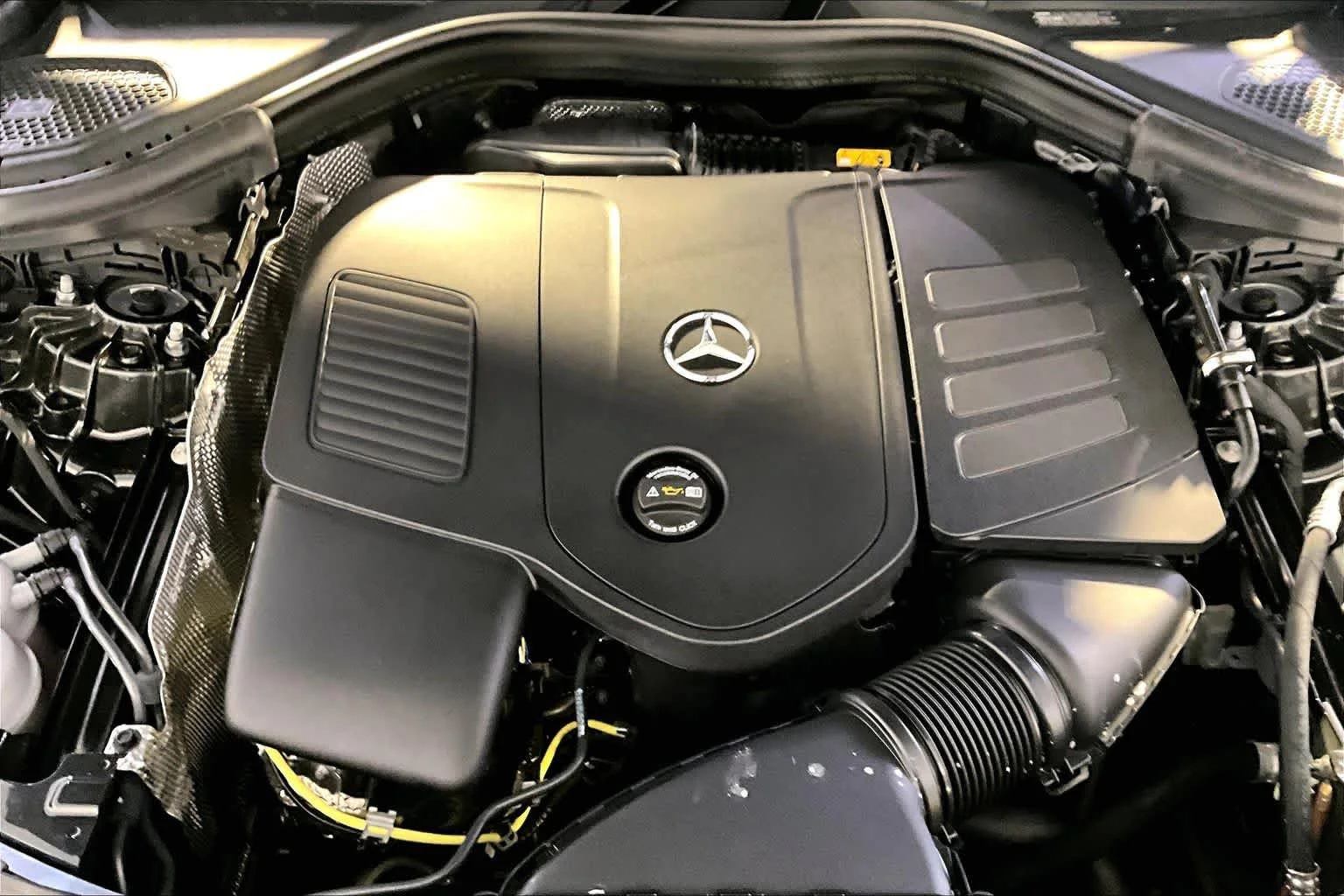 New 2027 Graphite Grey Metallic Mercedes-Benz GLC 350e image 14