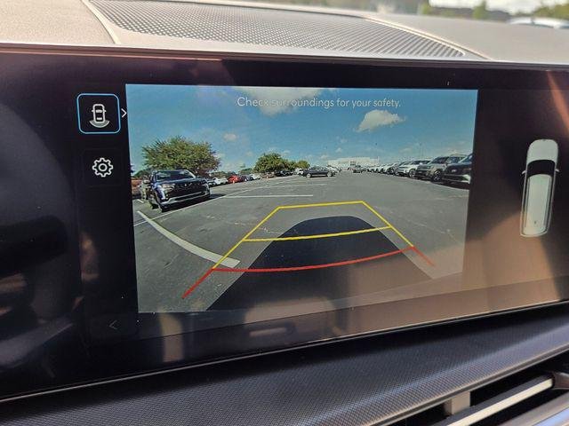 New 2027 Gray Hyundai SEL FWD image 22