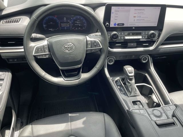 Certified Used 2024 Cream Toyota Limited image 4