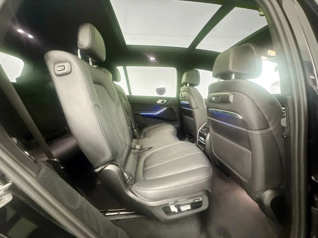 Used 2023 Black BMW xDrive40i image 26