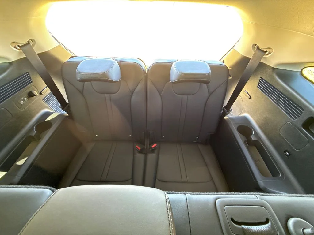 Certified Used 2025 Gray Kia S image 21