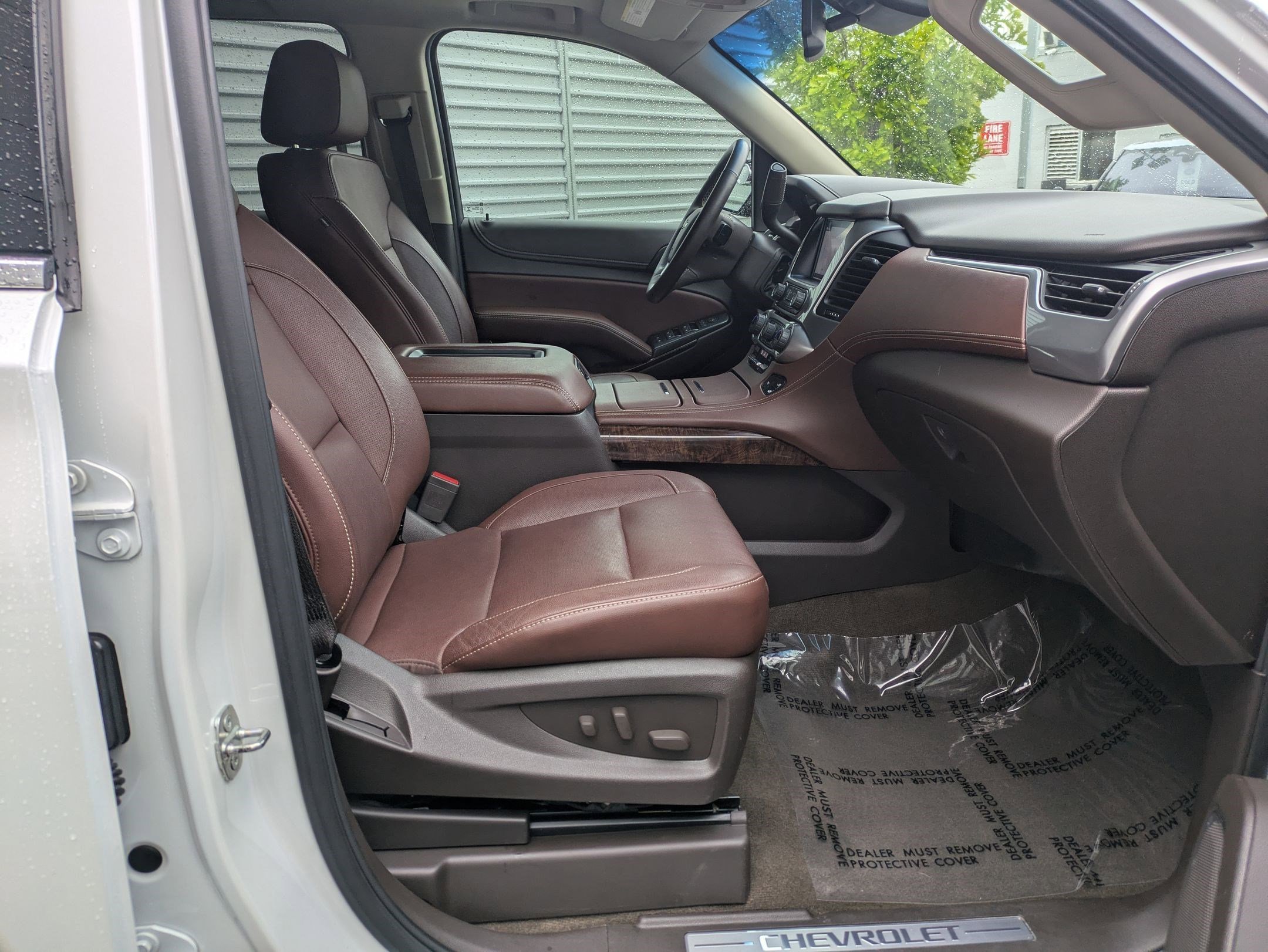 Used 2018 Iridescent Pearl Tricoat Chevrolet Premier image 29