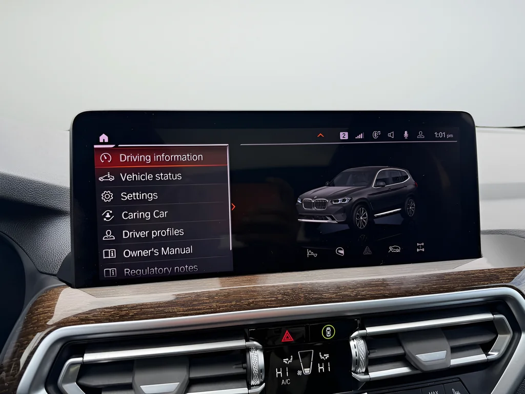 Used 2023 Black BMW xDrive30i image 14