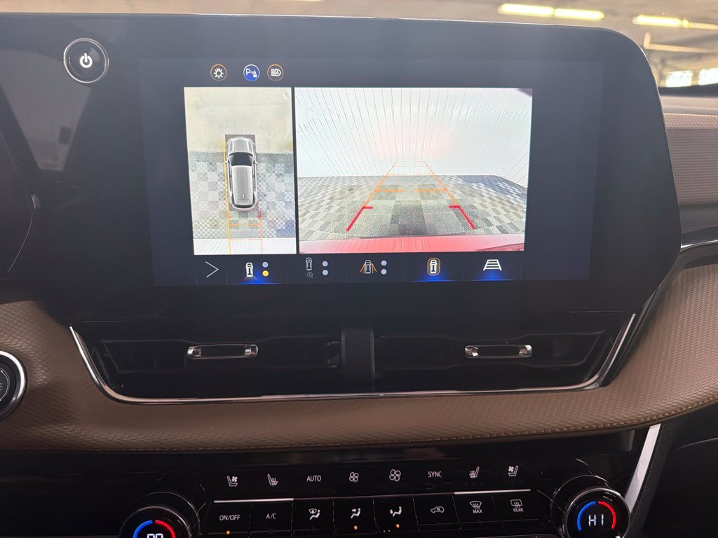 Used 2025 Red Chevrolet ACTIV image 24