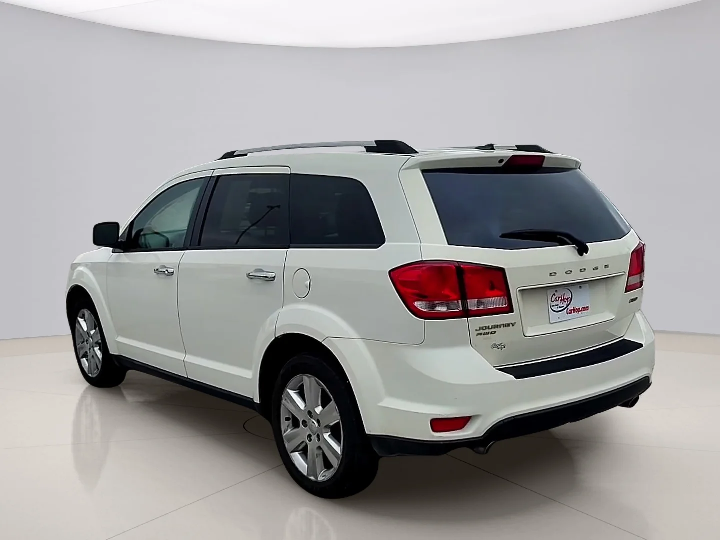 Used 2012 White Dodge CREW AWD image 3