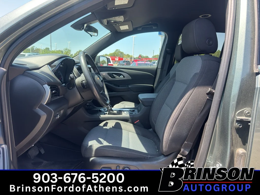 Used 2022 Silver Sage Metallic Chevrolet LT Cloth image 15
