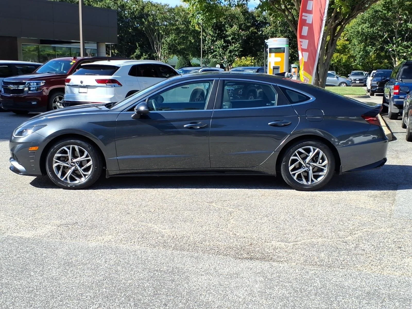 Used 2022 Portofino Gray HYUNDAI  image 3