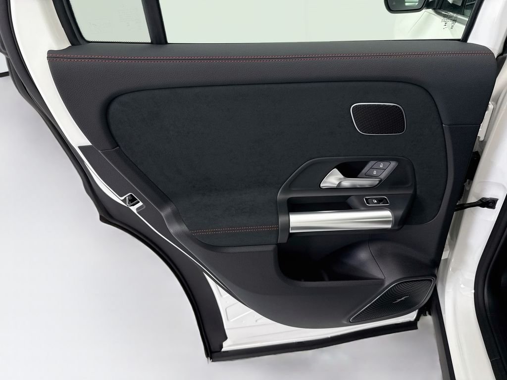 New 2026 Polar White Mercedes-Benz GLA 35 AMG® image 25