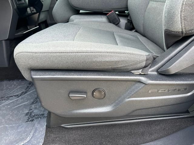 Used 2025 Black Ford XLT image 17