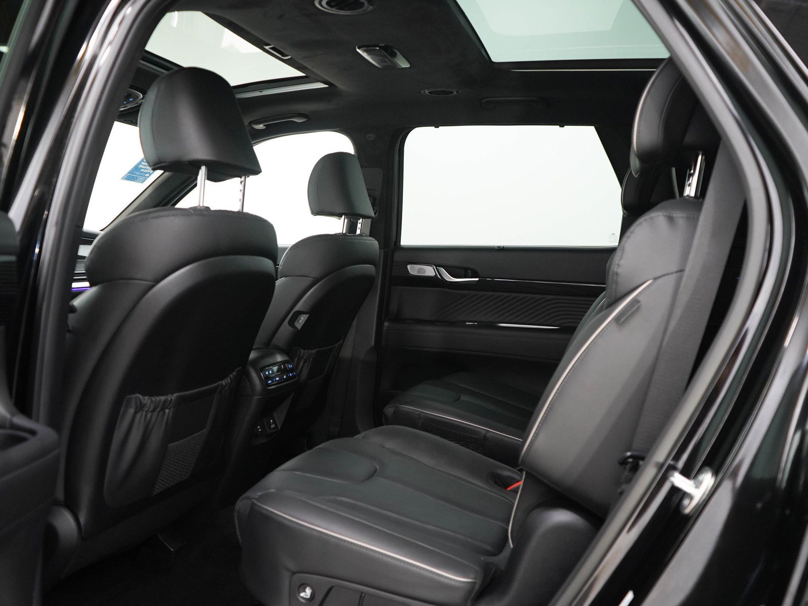Used 2025 Abyss Black Pearl Hyundai Calligraphy AWD image 21