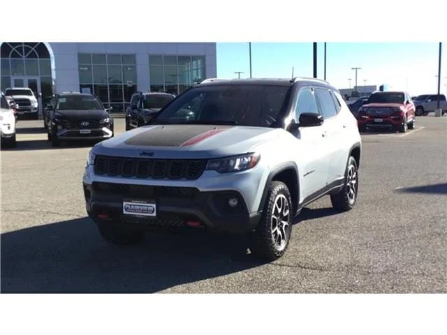 New 2026 Silver Zynith Metallic Clear-Coat  Paint Jeep TRAILHAWK 4X4 image 5
