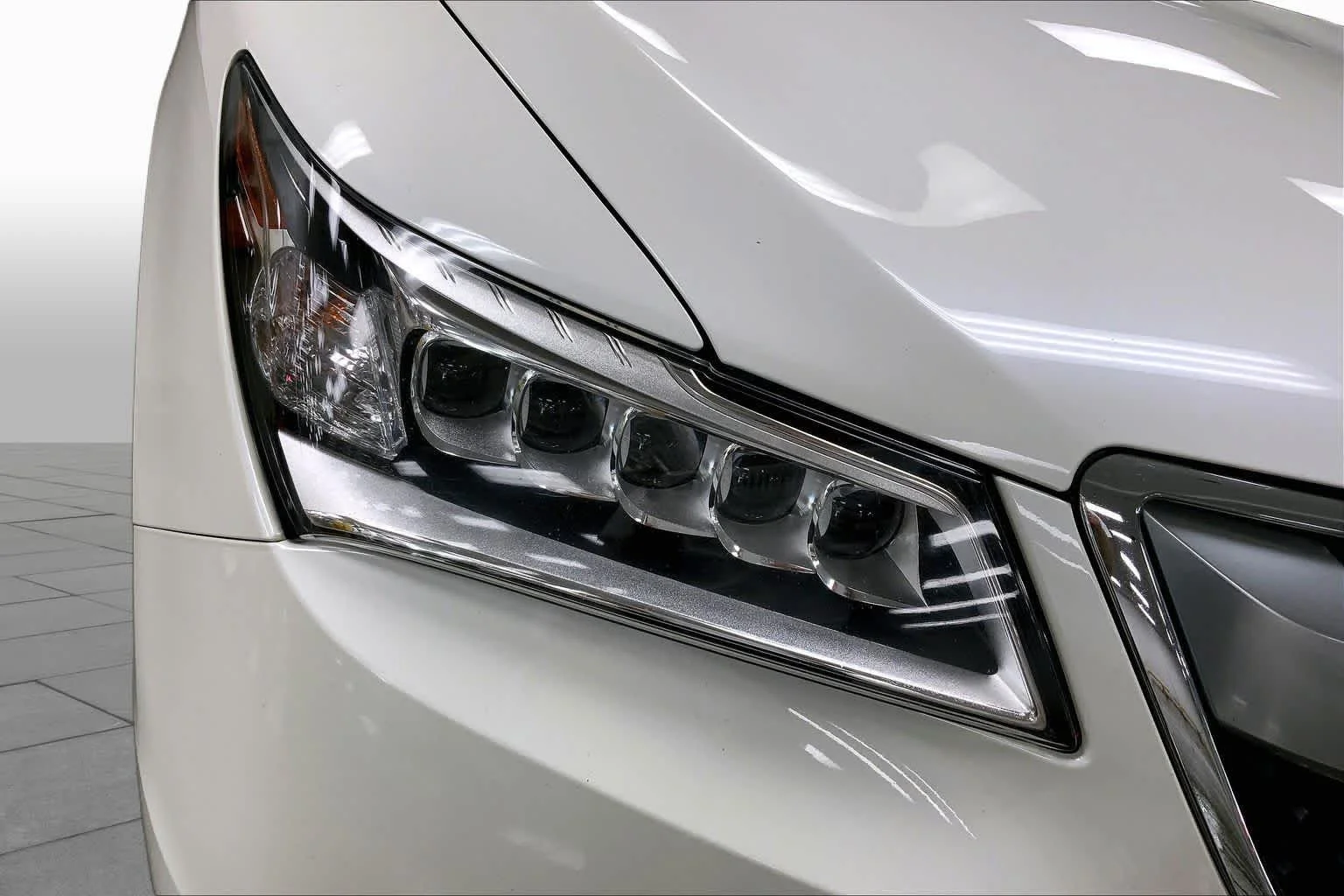 Certified Used 2016 White Diamond Pearl Acura BASE image 27