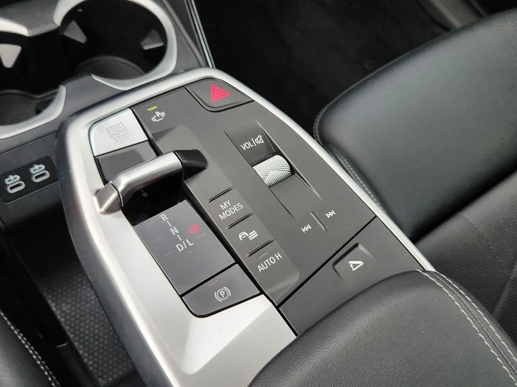 2025 BMW X1 28i - Photo 27