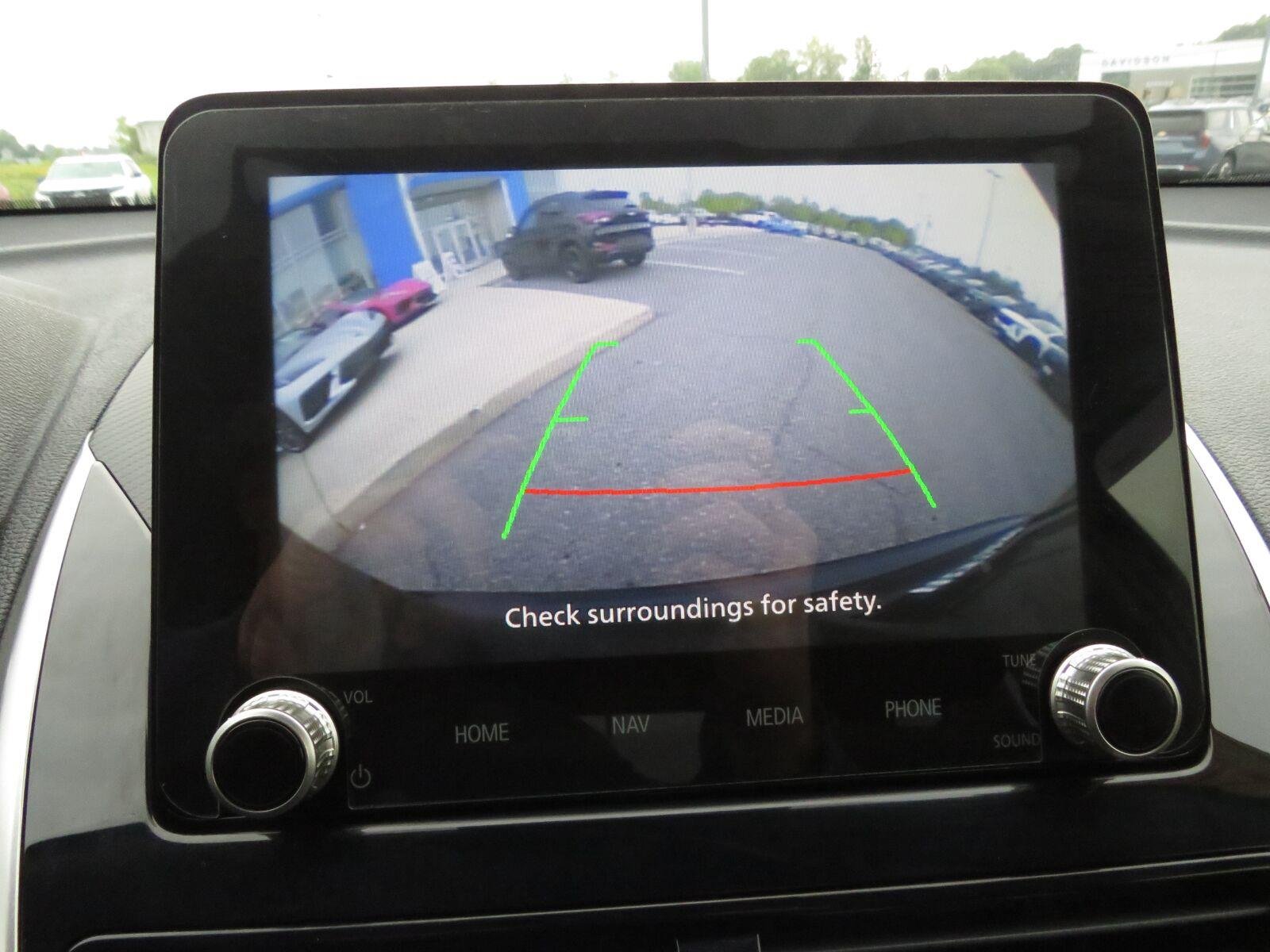 Used 2023 Labrador Black Pearl Mitsubishi SE image 30
