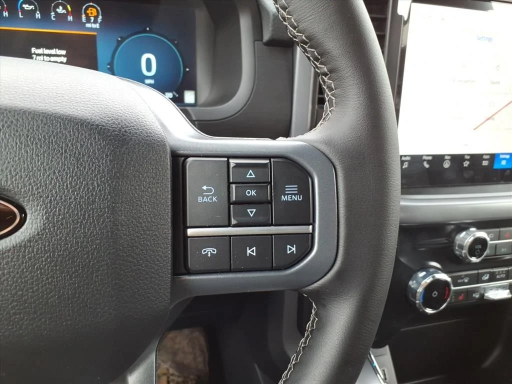 New 2026 Oxford White Ford XLT image 18