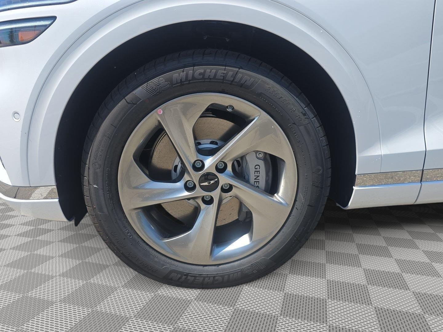 New 2026 Uyuni White Genesis 2.5T Advanced image 9