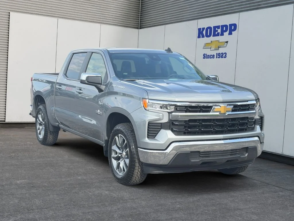 New 2026 Sterling Gray Metallic Chevrolet LT image 7