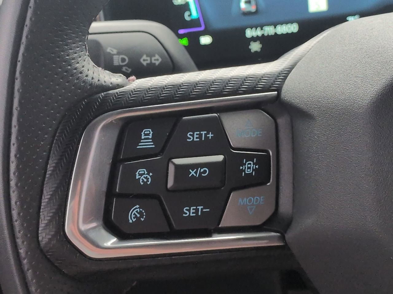 Used 2024 Silver Metallic Ford GT Premium image 23