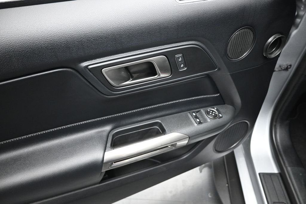Used 2020 Silver Ford Shelby GT500 image 8